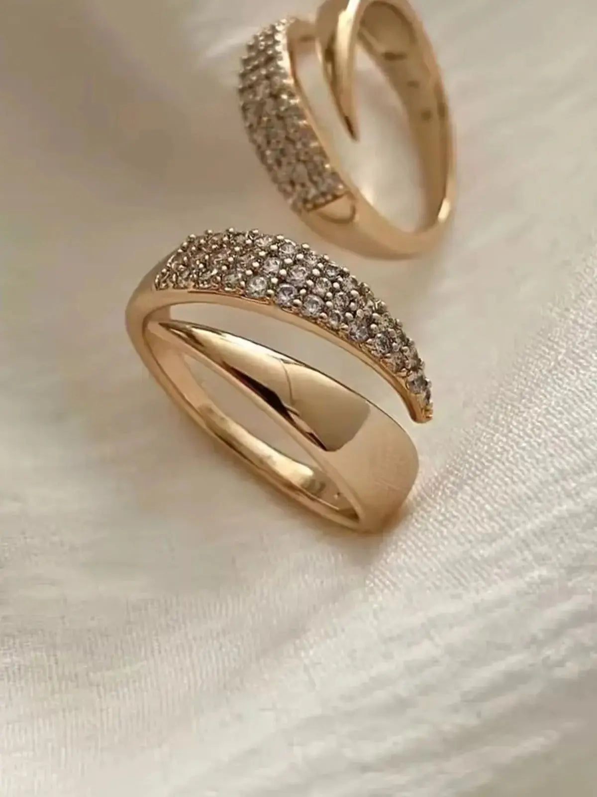 18 K Gold Plated Sun Rings for Women Natural Stone Inlaid in Hollow Metal Texture Ring Trendy Jewelry