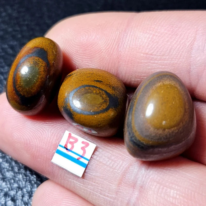EARTH EMBRACE – Natural Iron Tiger Eye Chakra Energy Stone for Garden