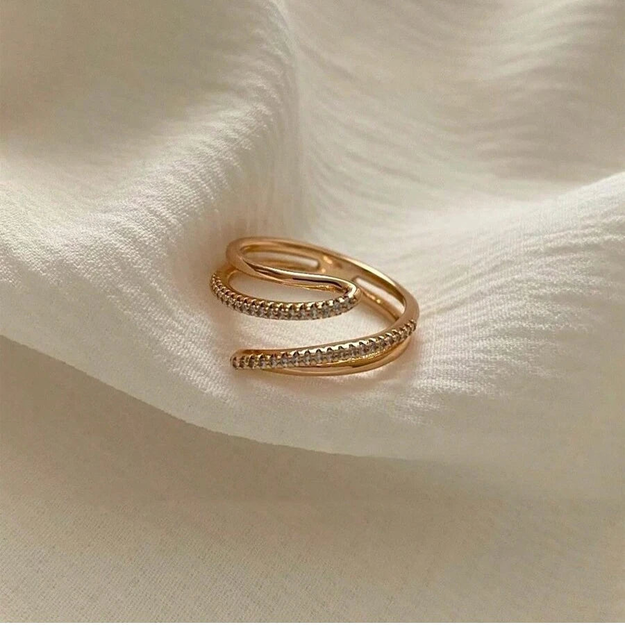 18 K Gold Plated Sun Rings for Women Natural Stone Inlaid in Hollow Metal Texture Ring Trendy Jewelry