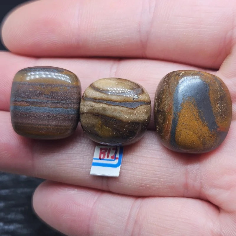 EARTH EMBRACE – Natural Iron Tiger Eye Chakra Energy Stone for Garden